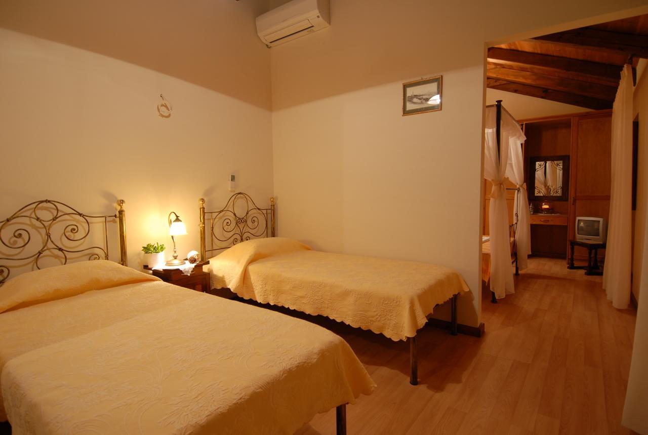 Hotel Anatoli Labreon Agia Marina  Esterno foto